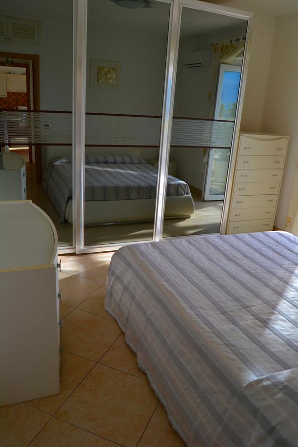 Maridea - La Procella Apartment Понца Екстериор снимка