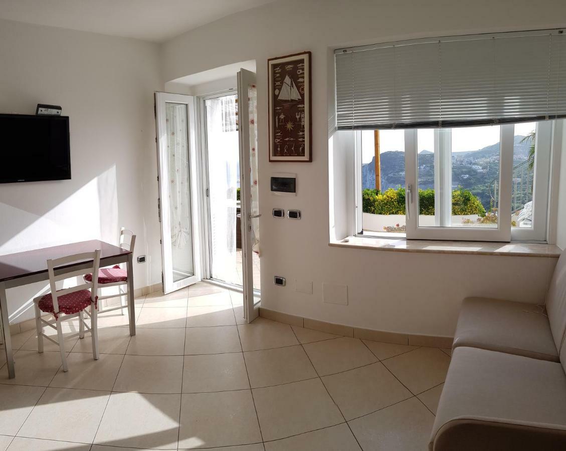 Maridea - La Procella Apartment Понца Екстериор снимка